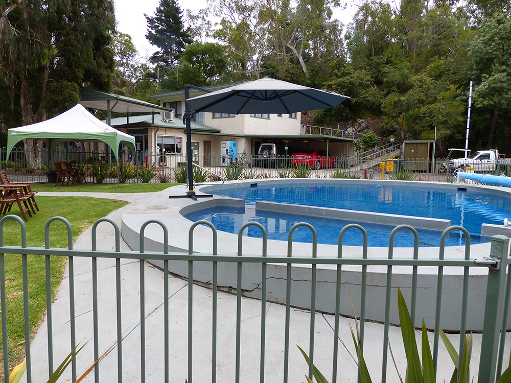 Pool in Crystal Brook Tourist Park