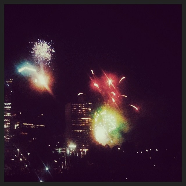 Feuerwerk von der Skyline in Melbourne, Australien