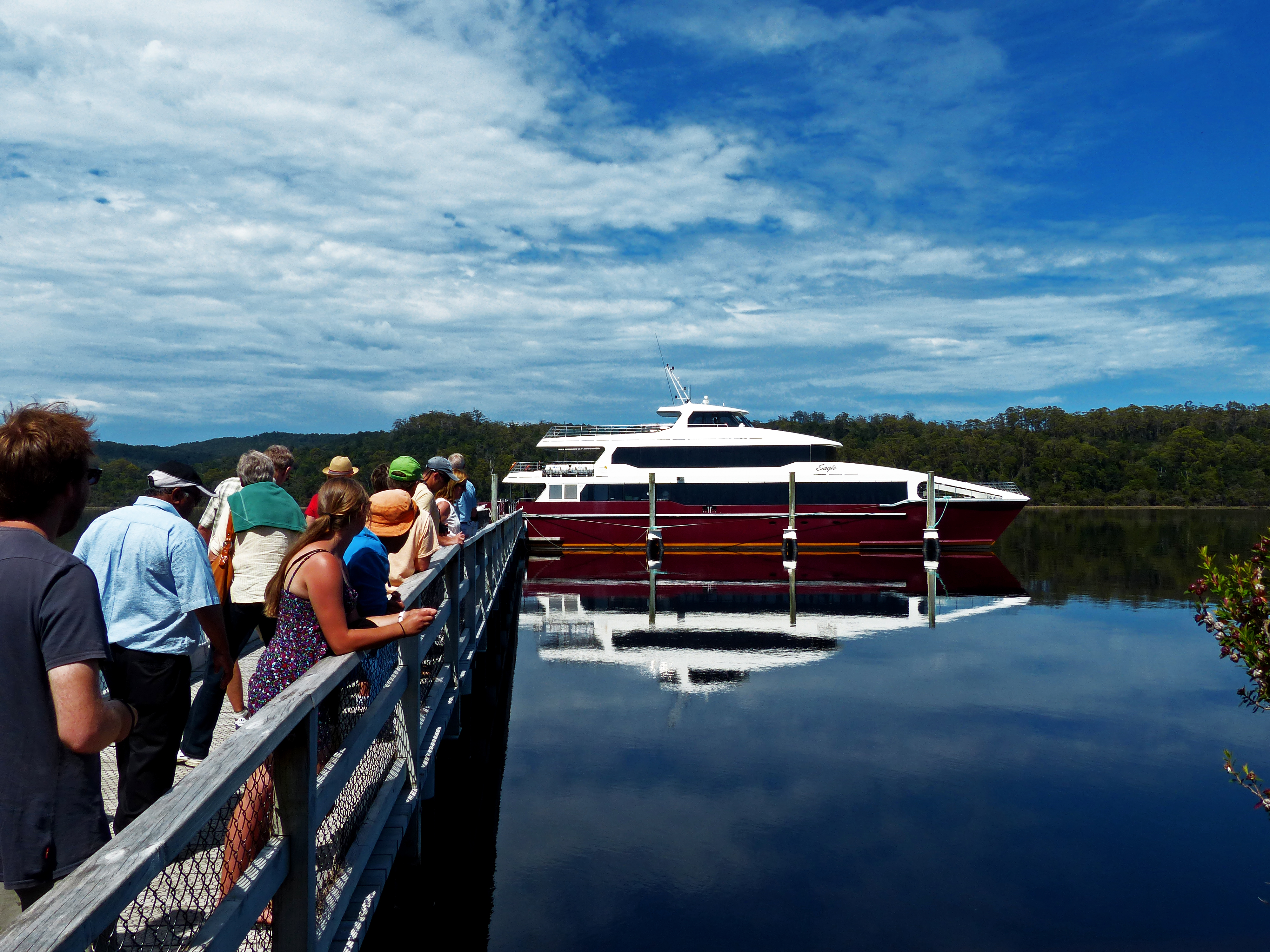 Fähre namens Eagle von Heritage Cruises